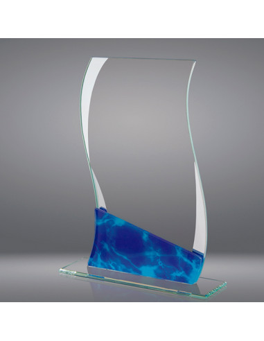 Trofeo sostenible de vidrio con detalles azules. Por grabado láser.