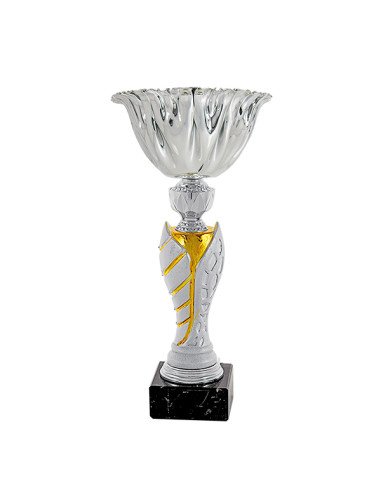 Copa deportiva plateada y dorada con el pie de metal arrugado y el cuerpo de cerámica, con la base de mármol negro. 5 tamaños.