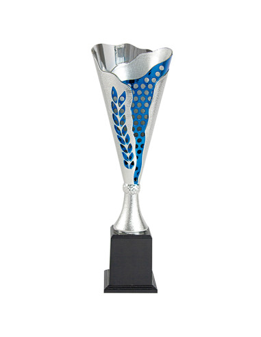 Copa deportiva de diseño plateada y azul con peana vertical negra. 3 tamaños.