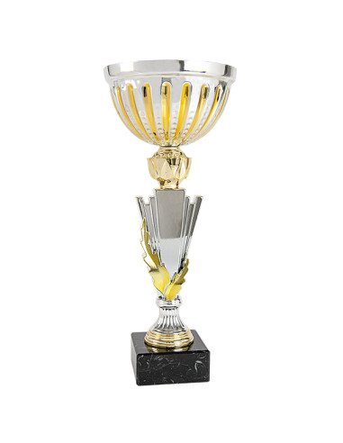 Copa deportiva bicolor plateada y dorada, con el vaso de metal y la base negra. 5 tamaños.