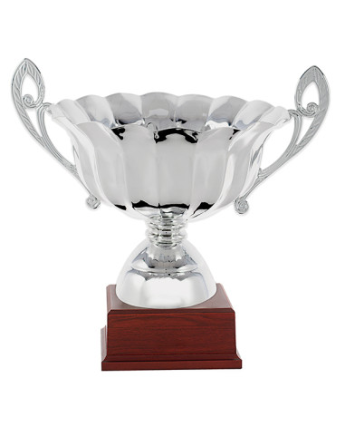 Copa deportiva elegante y clásica tipo 'Ensaladera', en metal plateado con asas decoradas y base de madera. 6 tamaños.