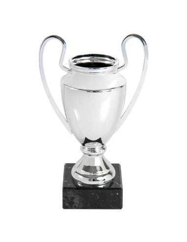Copa plateada en metal y base de mármol negro. Símil Copa de Europa.