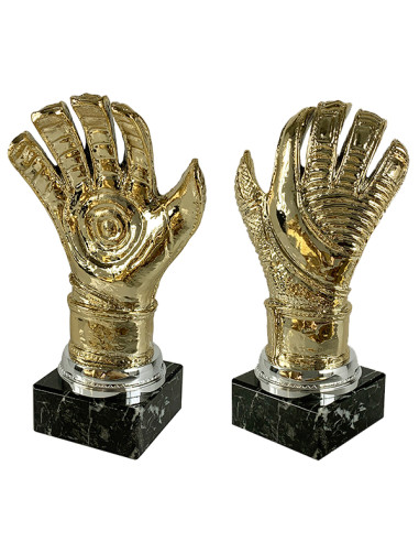 Trofeo para portero consistente en un guante de resina metalizada en dorado y pedestal de mármol negro. ¡Un buen trofeo!