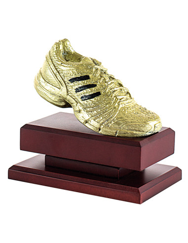 Trofeo de atletismo con la bamba en resina dorada y la peana de madera.