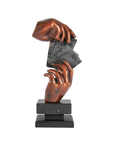 Trofeus ABM - Trofeu de cartes en resina decorada bicolor i peanya de marbre negre.