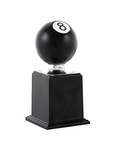 Trofeo de billar con la bola negra del 8 y la peana negra.