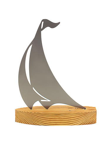 Trofeo de vela en metal y base de madera de abeto. Elegante y moderno.