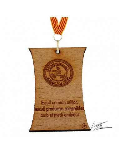 Medalla ecológica diseño ABM en madera en forma rectangular, con grabado láser en 1 cara para poner el logo o texto que desees, 